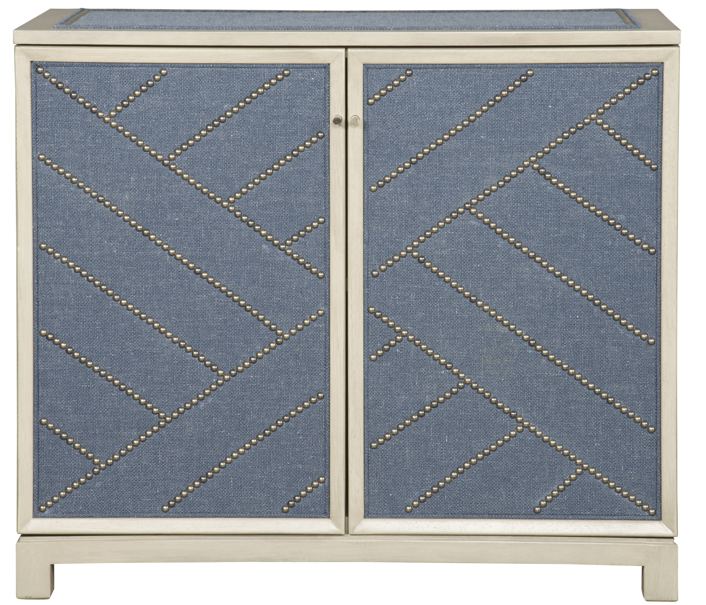  Lynacres Upholstered Chest 