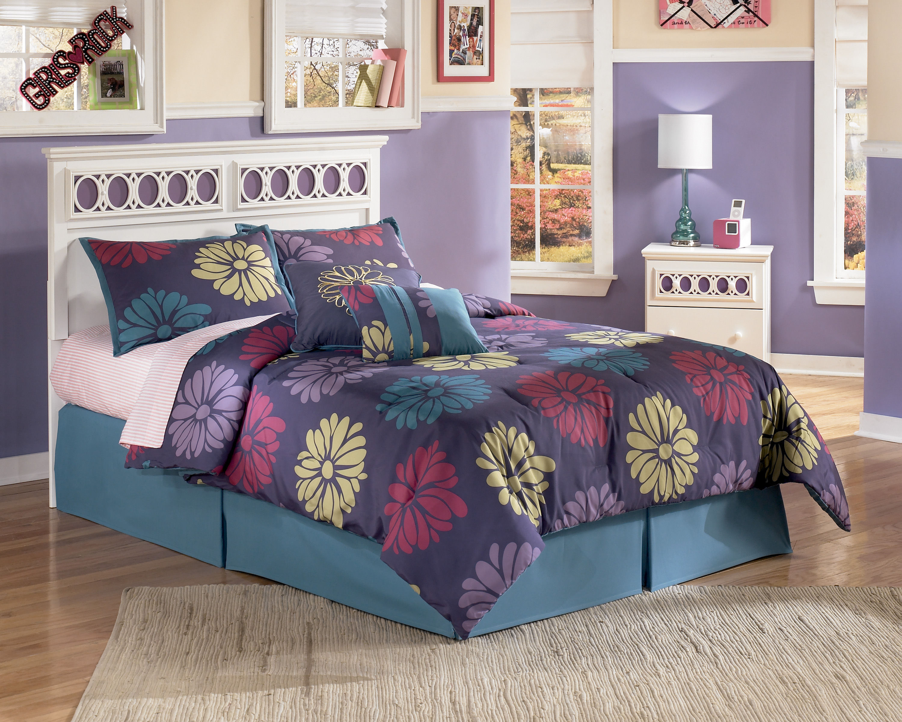 Full Panel Bed With Trundle 