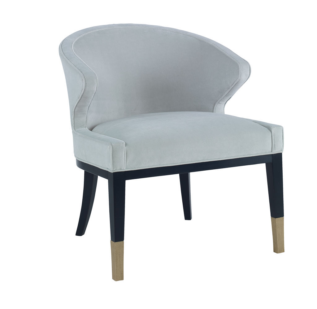  Countess L Lounge Chair 