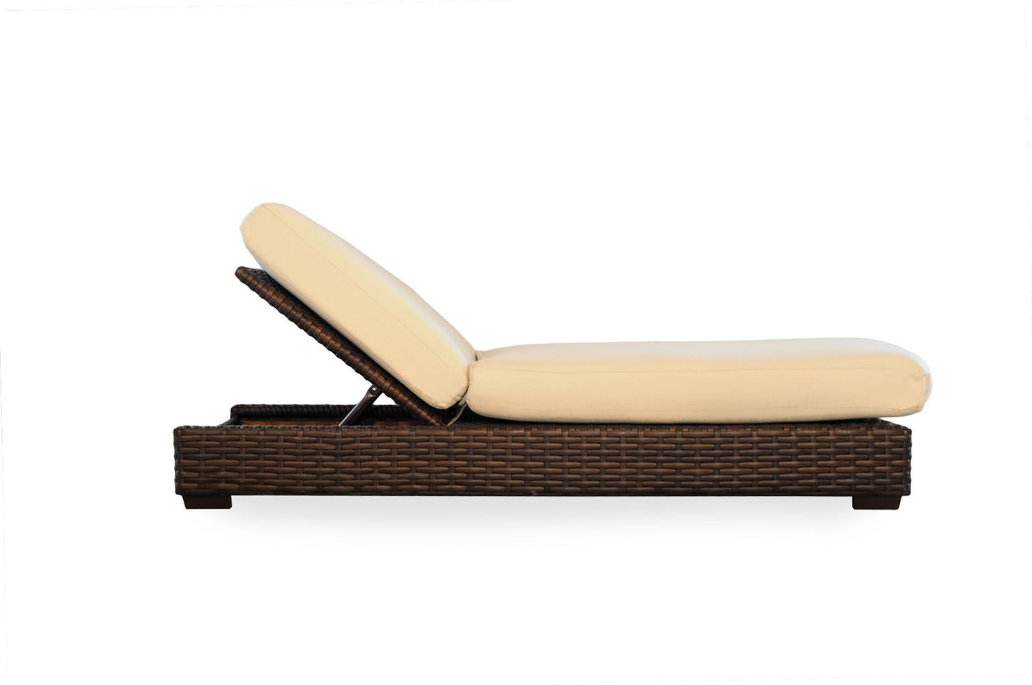  Contempo Chaise 