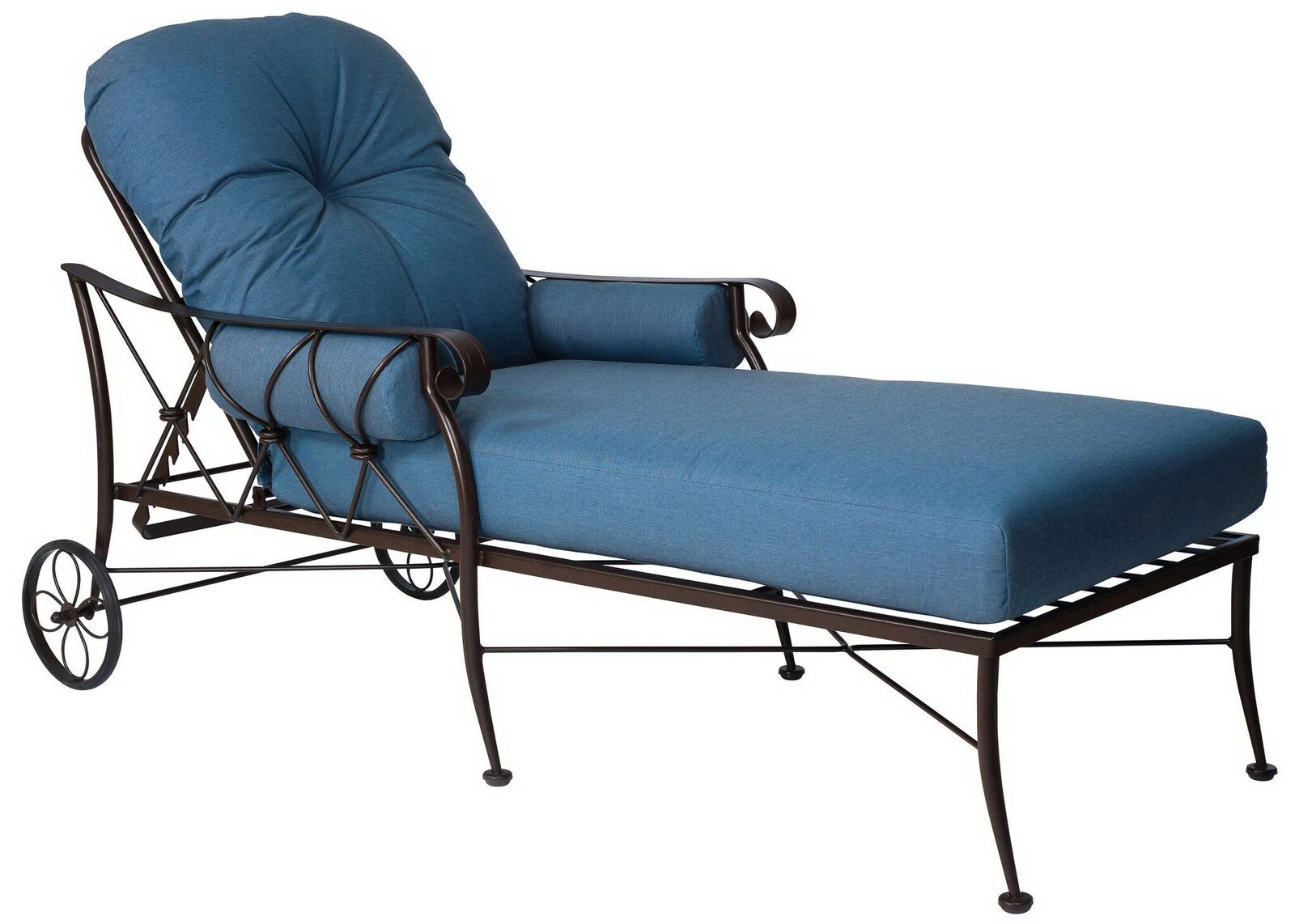  Derby Chaise Lounge 