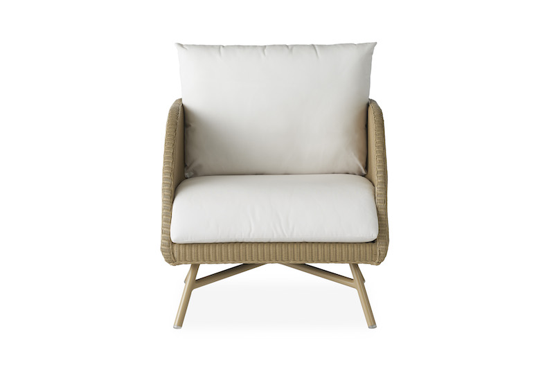  Essence Lounge Chair 