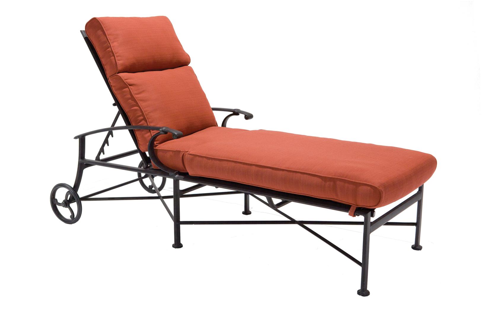  Manor Chaise Lounge 