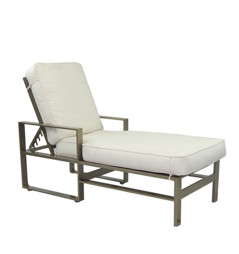  Park Place Cushioned Chaise Lounge 