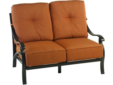  Somerset Estate Loveseat 