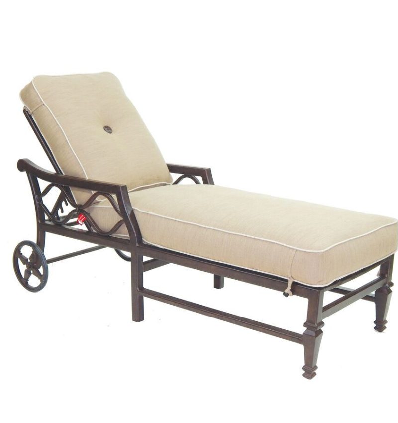  Villa Bianca Cushioned Chaise Lounge 